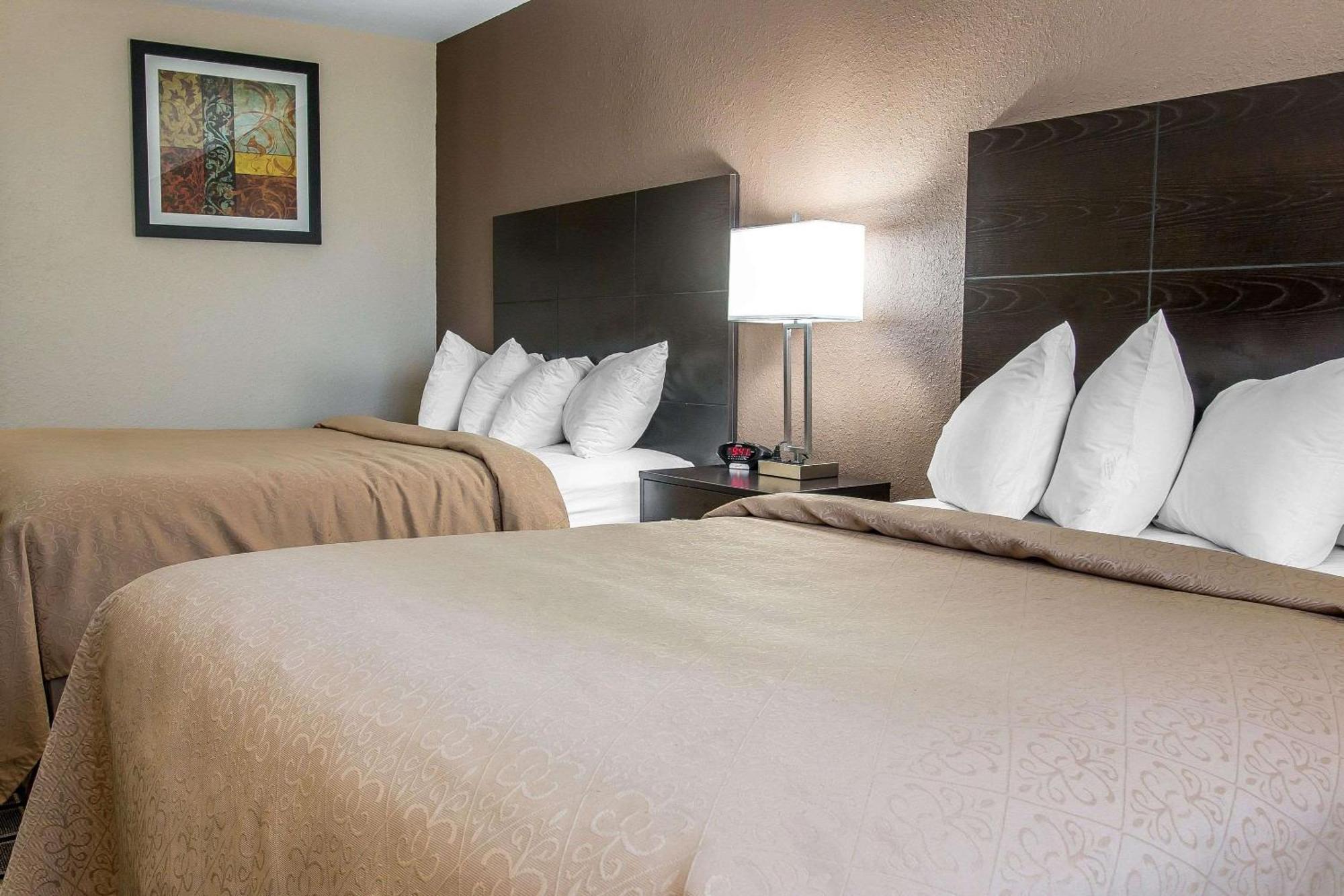 Quality Inn Grand Rapids South-Byron Center Cutlerville Екстериор снимка